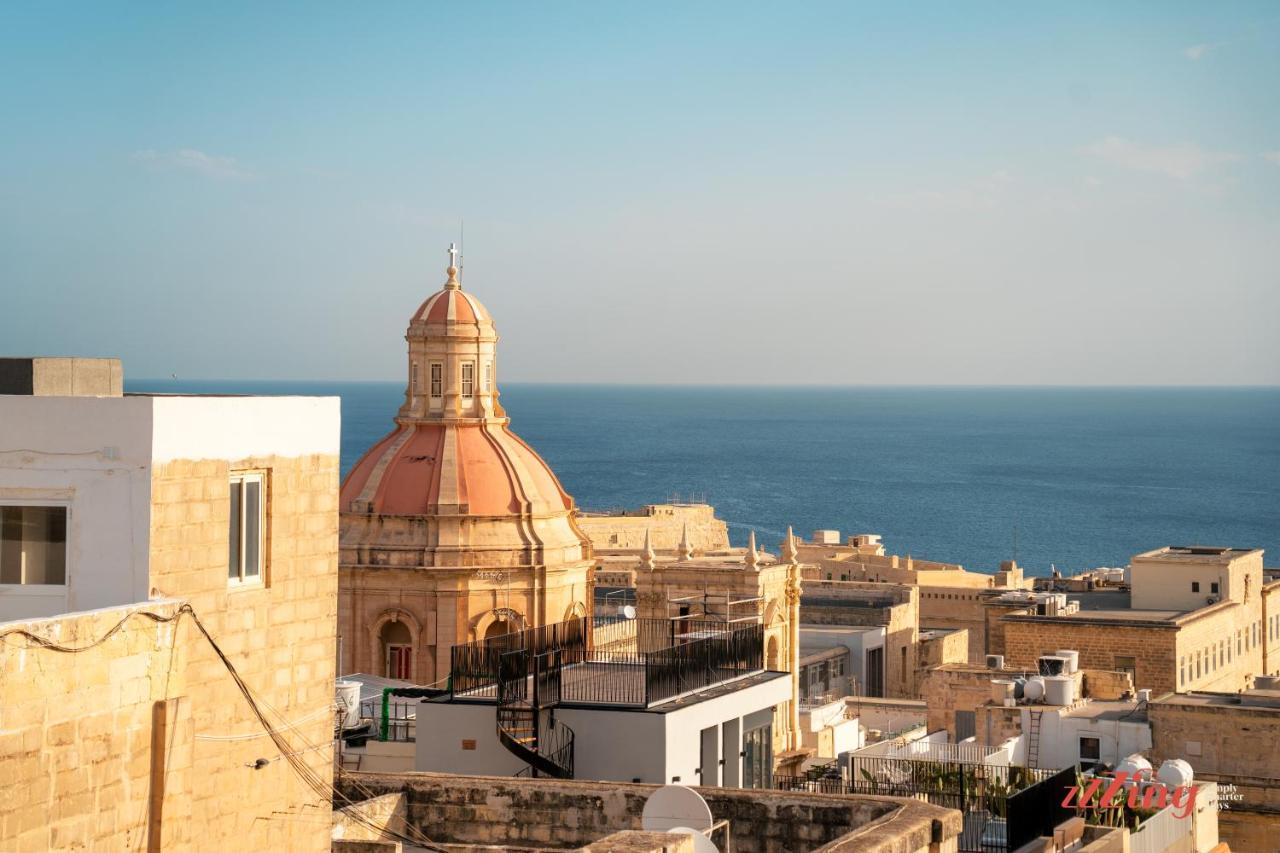 Avalon Boutique Hotel Valletta Bagian luar foto